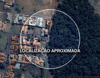 Sítio com 4,84ha, 3 granjas e 2 casas