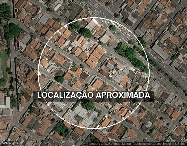 Terreno em São Paulo com 256,25m², em aparente abandono