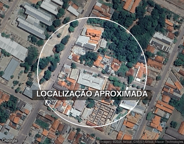 Casa urbana de uso residencial com 398 m² de área construída