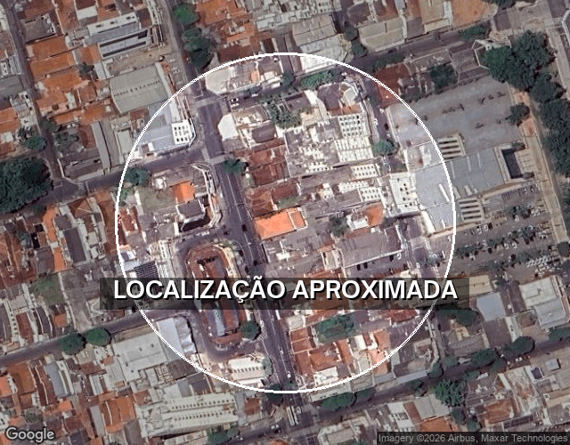 Casa Ocupada com 4 Quartos e 4 Vagas em Goiânia