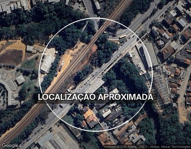 Terreno com 2.341m² e benfeitorias em Governador Valadares