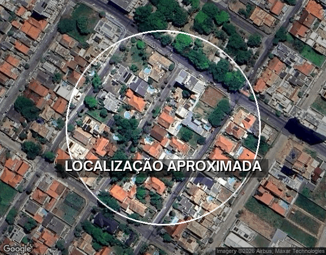 Prédio com 5 quartos e 335,56 m² de área privativa