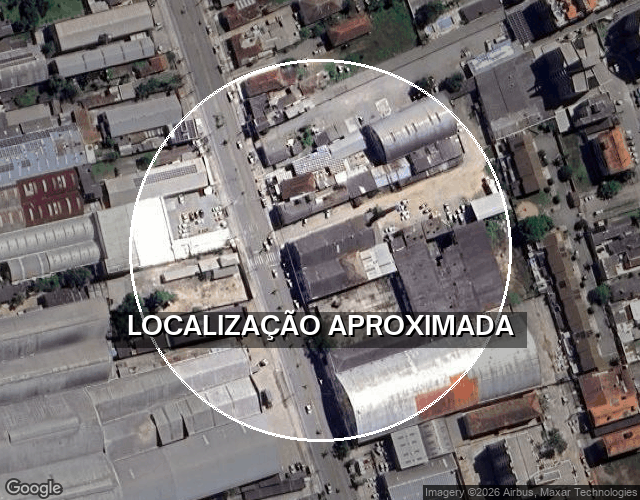 Casa com 2 aberturas, terreno de 10x117m, zona urbana