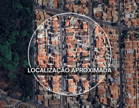 Casa com 2 pavimentos, piscina, 3 quartos, 2 banheiros, 230m² construída, ocupada