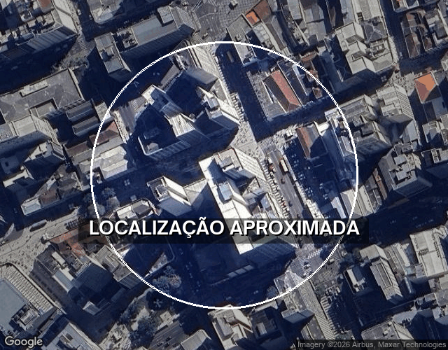 Sala comercial ocupada no Centro de Curitiba