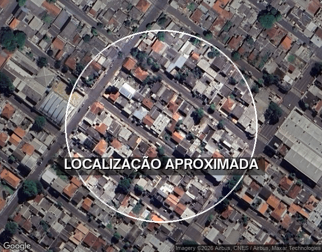 Casa residencial com 2 quartos, 1 suíte, 1 banheiro, sala, cozinha e churrasqueira