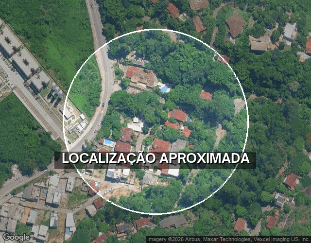 Casa desocupada com 3 quartos e 2 banheiros, 200m²