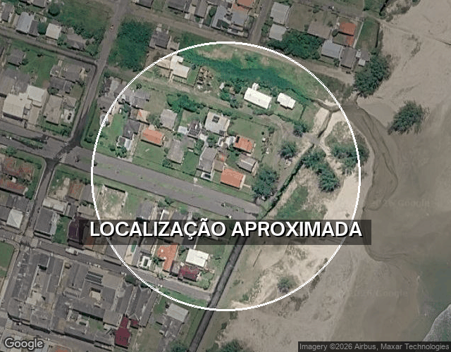 Sobrado com 471m² em terreno de 2.310m²