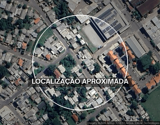 Terreno com duas residências, 236,88m² construídos, 456,50m² de área