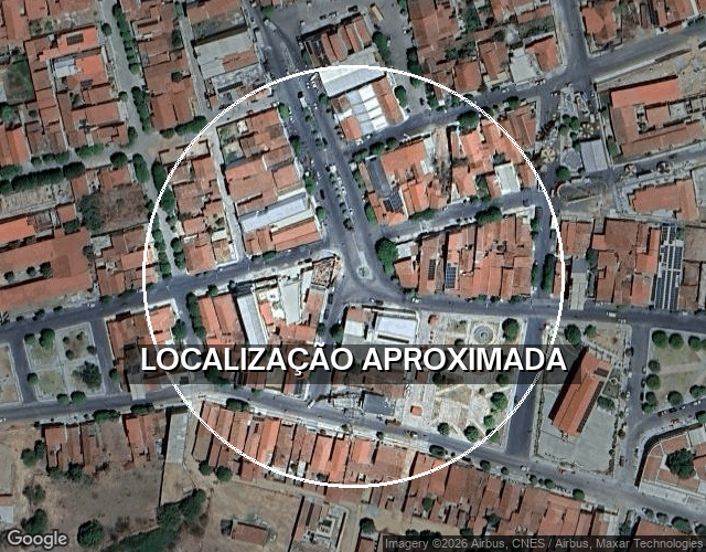 Casa com 2 quartos e 1 banheiro, área construída de 61.87m², desocupada