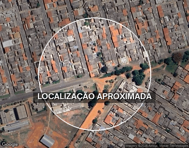 Casa com 2 quartos e 1 banheiro, área construída de 61.87m², desocupada