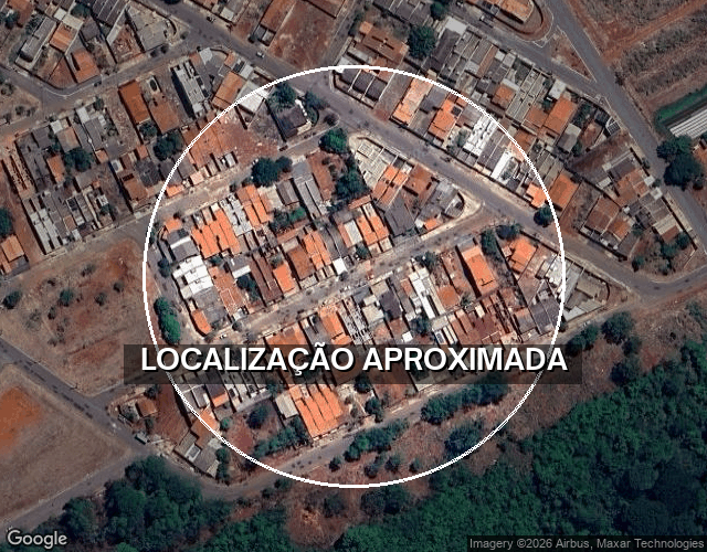 Casa com 2 quartos e 1 banheiro, área construída de 61.87m², desocupada