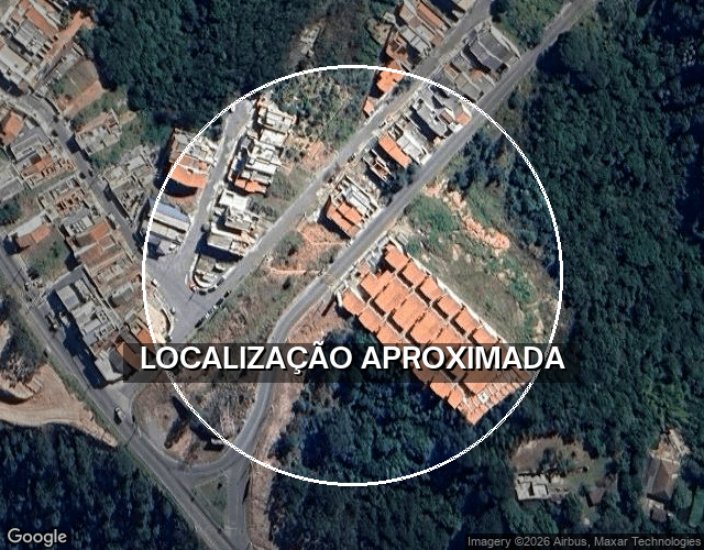 Casa com 2 quartos e 1 banheiro, área construída de 61.87m², desocupada