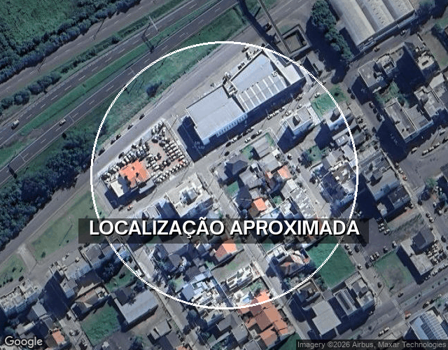 Casa com 3 quartos e 2 banheiros, área construída de 120m², desocupada