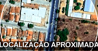 Casa com 2 quartos e 2 banheiros, área de serviço e cozinha