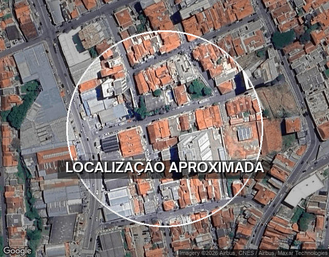 Casa com 208m² construídos, 3 quartos, 2 banheiros, ocupada