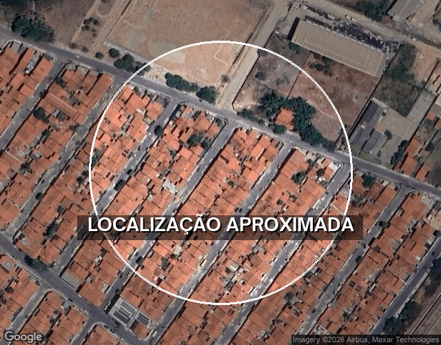 Casa com 2 quartos e 1 banheiro, área construída de 61.87m², desocupada