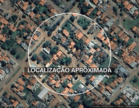 Terreno urbano com residência de 2 quartos, 180m²