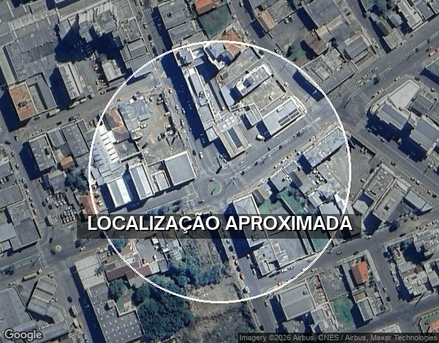 Casa com 3.600m² de terreno, 2 quartos, 1 banheiro, ocupada