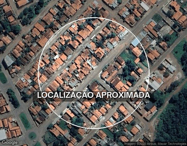 Casa com 190m² em terreno de 4.748m², 5 cômodos, em estado precário