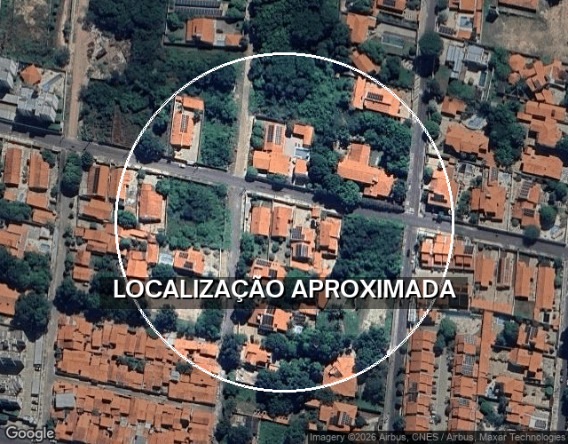 Casa residencial com 3 quartos, 2 banheiros e 600m² de terreno