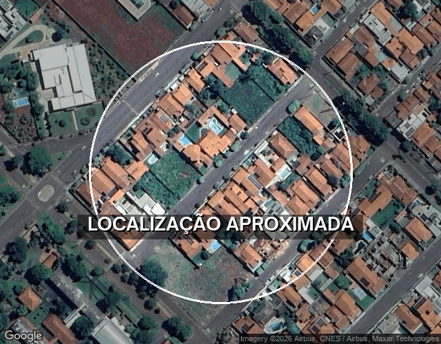 Casa desocupada com 490m² de área total em Ituiutaba