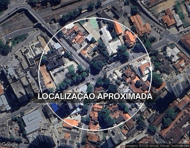 Casa com 3 quartos, 5 banheiros e 2 vagas de garagem