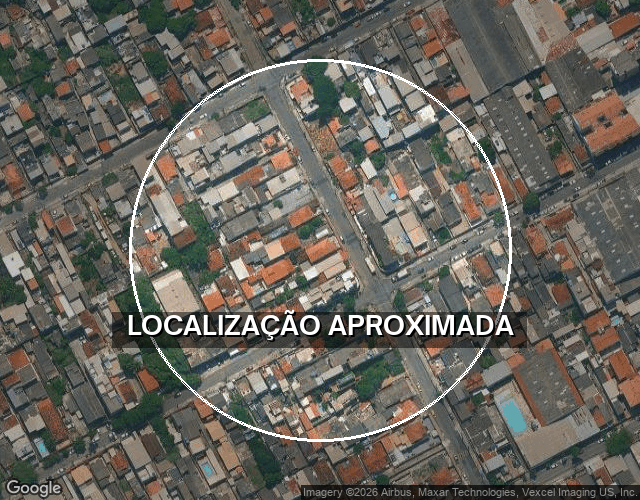 Casa com 3 quartos, 2 banheiros e 255m², desocupada