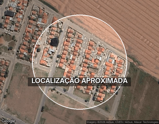 Casa com 5 cômodos e terreno de 26.419,10m² em Formiga/MG