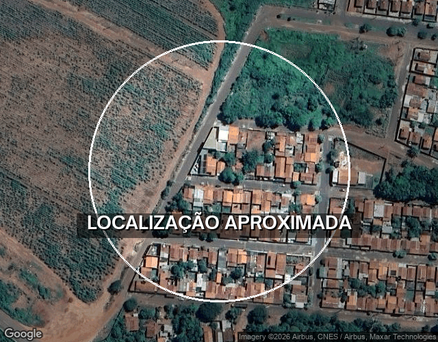 Casa com 2 quartos, 1 banheiro e 1 vaga de garagem, desocupada