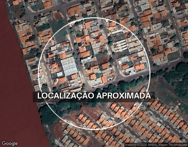 Casa com 3 quartos, 2 banheiros, 197,48 m² construídos, ocupada