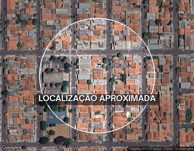 Casa com 1 vaga de garagem, 161,15 m² construídos, ocupada