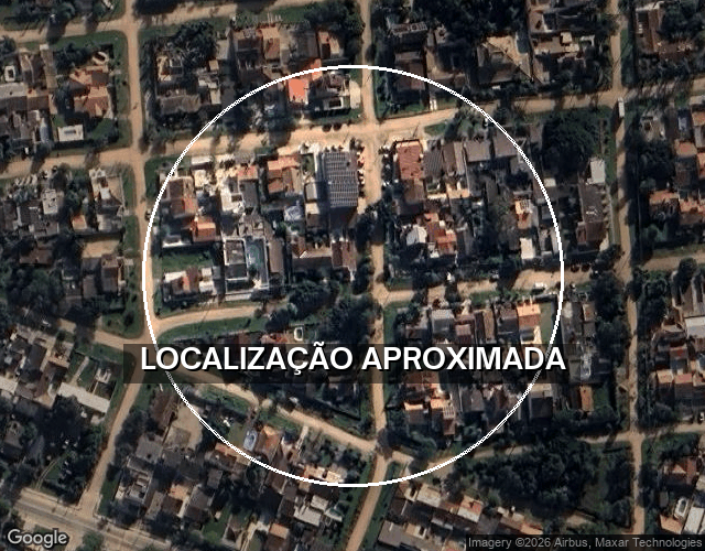 Casa com 1 vaga de garagem, 194,43 m² construídos, ocupada
