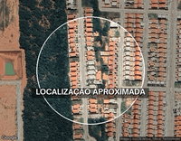 Casa com 1 vaga de garagem, 85,6 m² construídos, ocupada