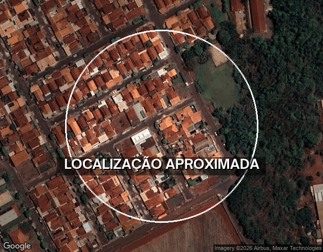 Casa com 2 dormitórios, suíte, piscina e 206m² de área construída