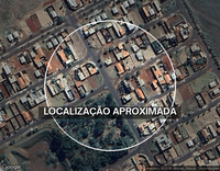 Casa simples com 2 quartos, terreno de 200m², desocupada