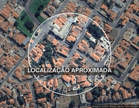 Casa com 2 unidades, terreno de 346,98m², ocupada