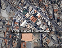 Terreno triangular de 433,18 m², com infraestrutura urbana