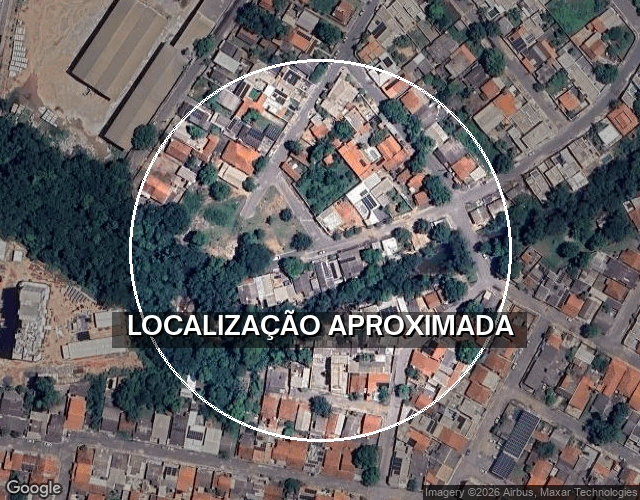 Casa com 102m² construídos em terreno de 180m², ocupada