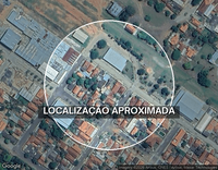 Casa com 3 quartos, 240m² de terreno, 190,47m² construída, desocupada