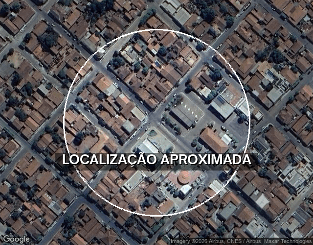 Casa com piscina e área de lazer em Uruana/GO