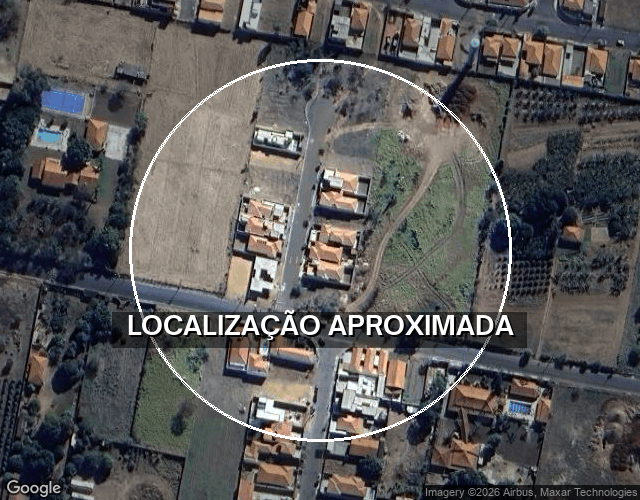 Casa com 3 dormitórios, suíte, cozinha americana e garagem para 2 veículos