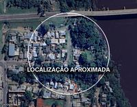 Casa de madeira com 64m², terreno incluso, desocupada