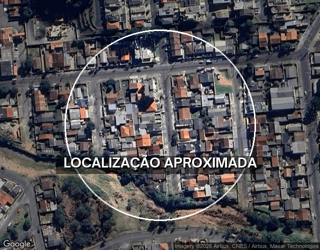 Casa com 3 quartos e 2 banheiros, área construída de 61.87m², ocupada