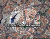 Terreno urbano com 468m², piscina, churrasqueira e banheiro