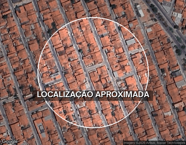 Casa com 240m², 3 quartos, 2 banheiros, desocupada