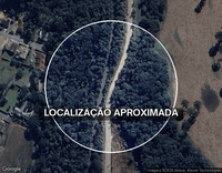 Casa com 3 quartos, 2 banheiros e área comercial em terreno de 1.108m²