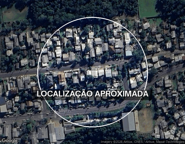 Terreno com casa de madeira, 360m²