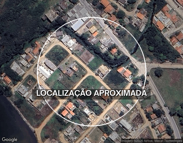 Casa com 135m², 1 varanda, desocupada, ideal para investimento