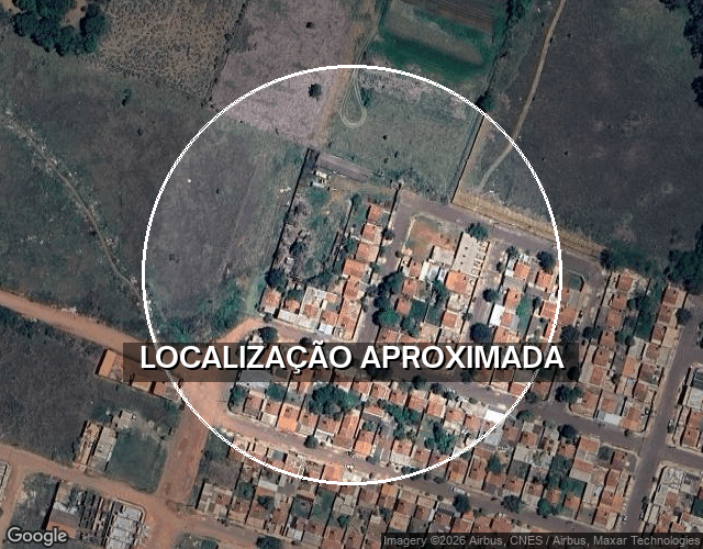 Casa com 2 quartos, 1 banheiro, 79m² construídos, desocupada